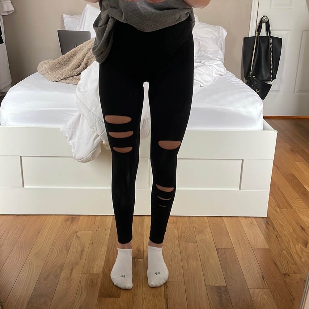 Black cutout leggings